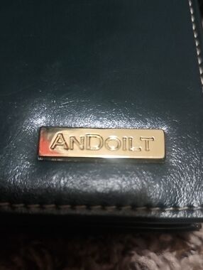 Dark Green Women's Wallet with Gold Plaque